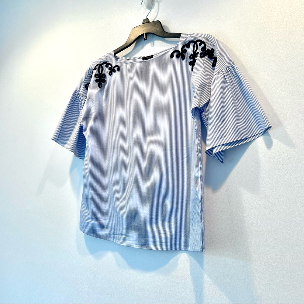 Ann Taylor White Blue Striped Ruffle Flare Sleeve Embroidered Blouse, Size s - Picture 6 of 8
